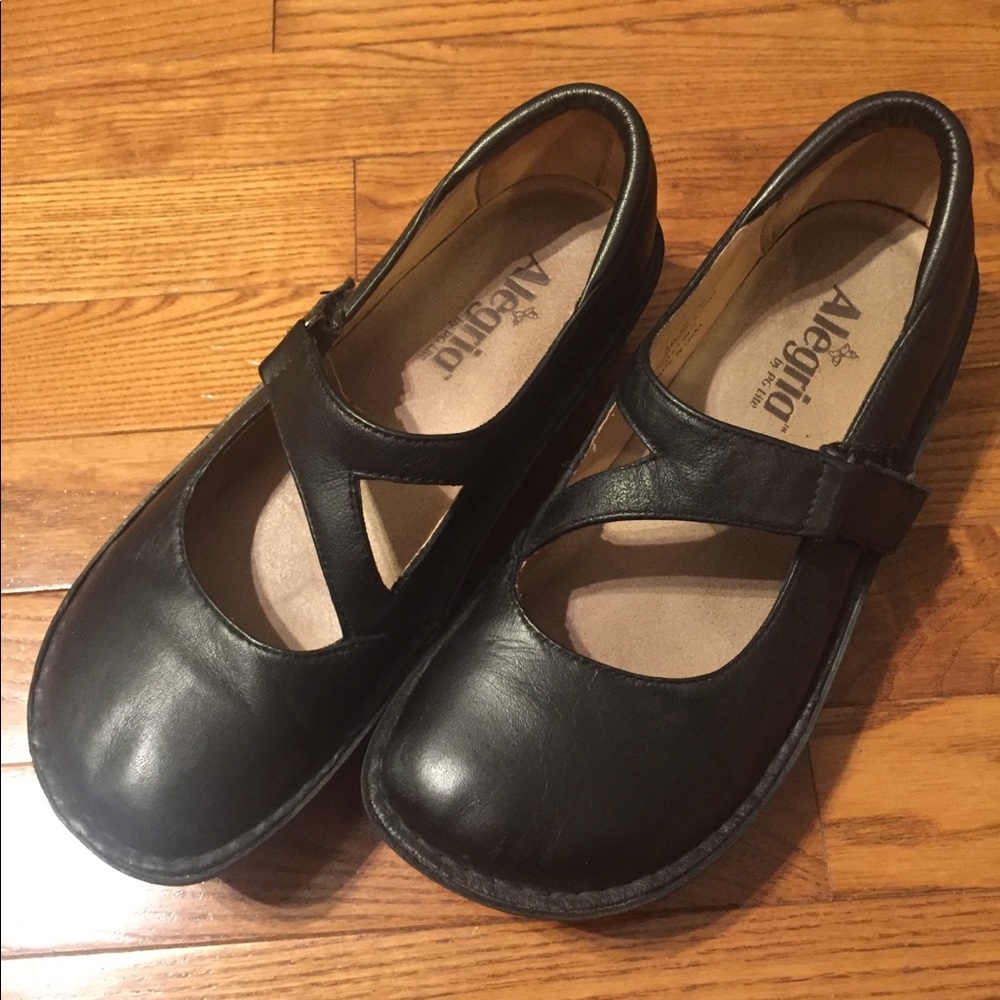Alegria Mary Jane style shoes size 37 (7-7.5)